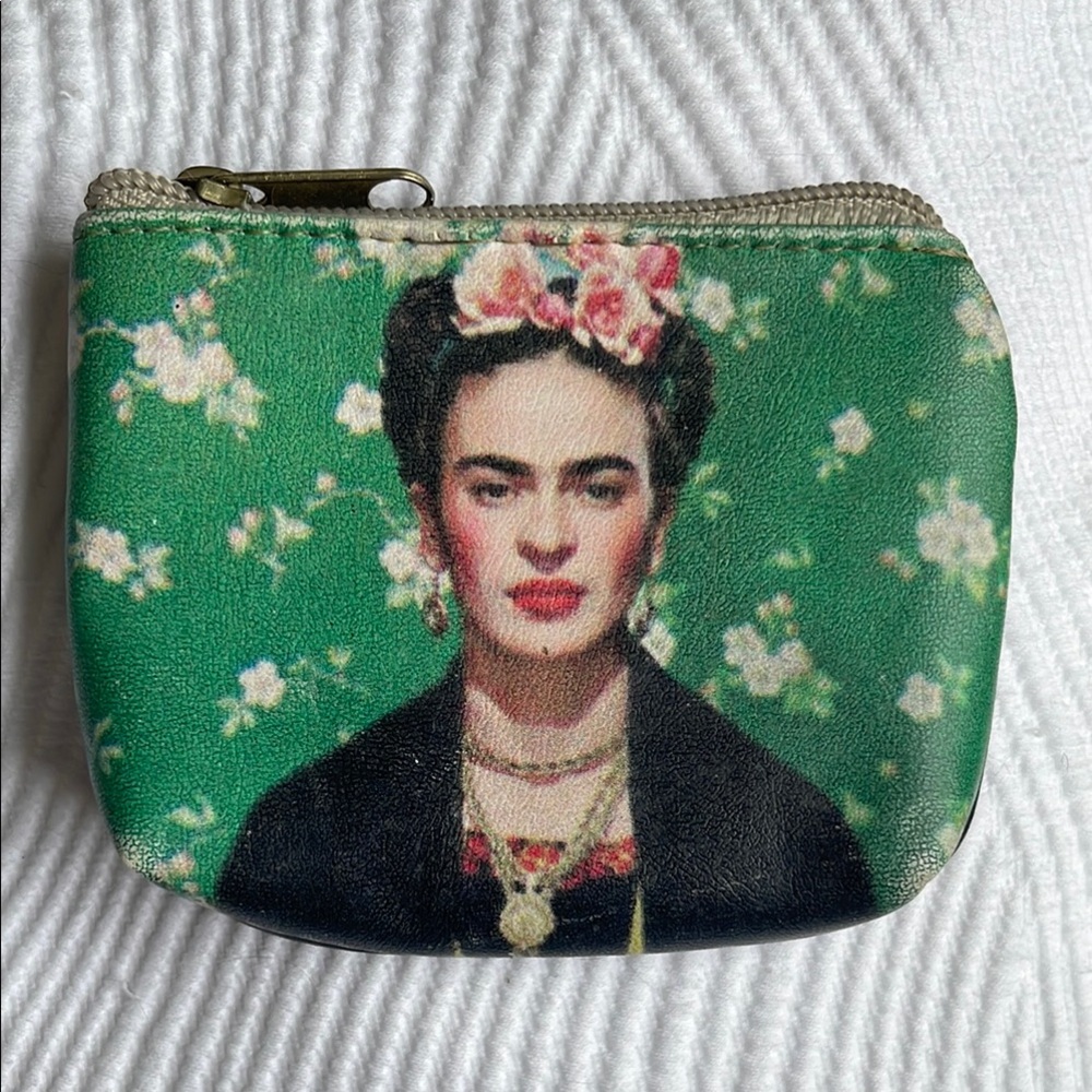 Mexican Artist Frida Kahlo Green Floral Women's Coin Purse